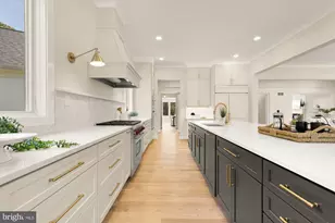 10700 Alloway Dr, Potomac, MD 20854 - Photo 20