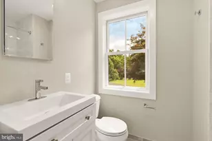 10700 Alloway Dr, Potomac, MD 20854 - Photo 50