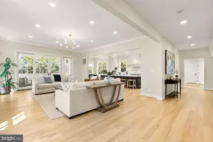 10700 Alloway Dr, Potomac, MD 20854 - Photo 8