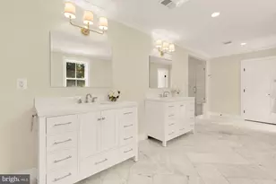 10700 Alloway Dr, Potomac, MD 20854 - Photo 34