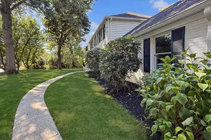 21600 Glendalough Rd, Gaithersburg, MD 20882 - Photo 6