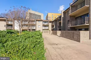 102 Monroe St, Rockville, MD 20850 - Photo 24