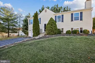 10718 Hunters Chase, Damascus, MD 20872 - Photo 6