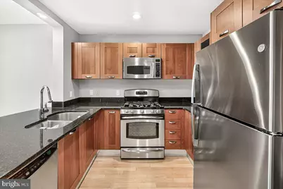 5750 Bou Avenue #1111, Rockville, MD 20852 - Photo 4