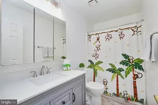 18716 Pikeview Dr, Germantown, MD 20874 - Photo 16