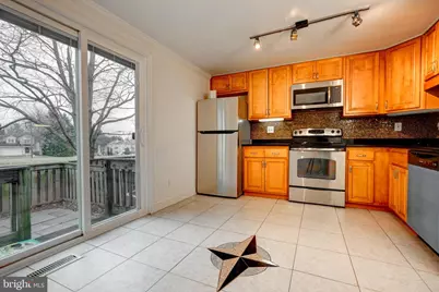 20212 Ravensdale Court, Montgomery Village, MD 20886 - Photo 12