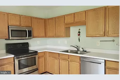 6149 Stonehenge Place, North Bethesda, MD 20852 - Photo 10