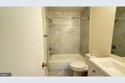 18715 Martins Landing Drive, Germantown, MD 20874 - Photo 12