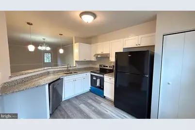 18715 Martins Landing Drive, Germantown, MD 20874 - Photo 2