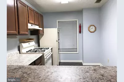 916 Windbrooke Drive #916, Gaithersburg, MD 20879 - Photo 6