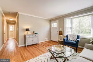 11803 Rocking Horse Rd, Rockville, MD 20852 - Photo 4