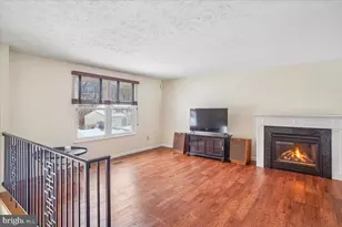 24052 Sugar Cane Ln, Gaithersburg, MD 20882 - Photo 4