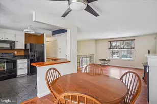 24052 Sugar Cane Ln, Gaithersburg, MD 20882 - Photo 12