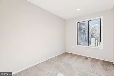 10012 Forest View Place, Montgomery Village, MD 20886 - Photo 14