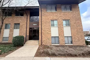 18616 Walkers Choice Rd, Gaithersburg, MD 20886 - Photo 1