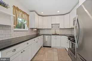 4615 Gemstone Terrace, Rockville, MD 20852 - Photo 14