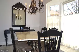 7407 Crestberry Ln, Bethesda, MD 20817 - Photo 4