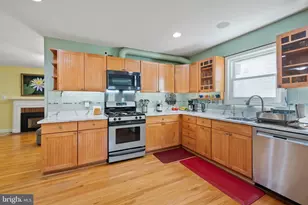 11105 Waycross Way, Kensington, MD 20895 - Photo 6