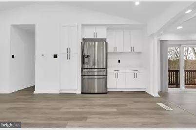 10607 Wayridge Drive, Montgomery Village, MD 20886 - Photo 12