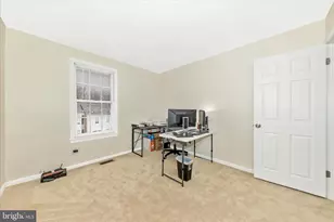 9923 Maple Leaf Dr, Gaithersburg, MD 20886 - Photo 20