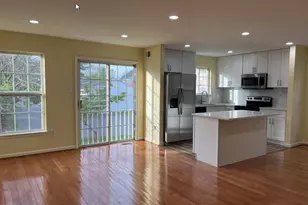 11219 Potomac Oaks Dr, Rockville, MD 20850 - Photo 2