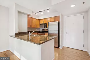 7500 Woodmont Ave, Bethesda, MD 20814 - Photo 8