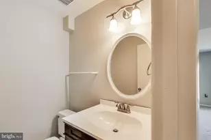 18509 Owl Run Way, Germantown, MD 20874 - Photo 28