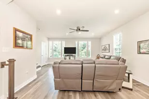9510 Nature Trl, Montgomery Village, MD 20886 - Photo 14