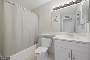 18405 Guildberry Dr, Gaithersburg, MD 20879 - Photo 12