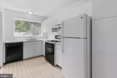 10626 Weymouth Street #204, Bethesda, MD 20814 - Photo 18