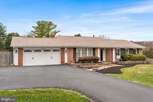 14716 Bauer Dr, Rockville, MD 20853 - Photo 2