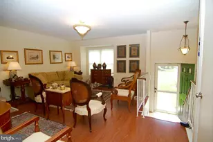 123 Lazy Hollow Dr, Gaithersburg, MD 20878 - Photo 2