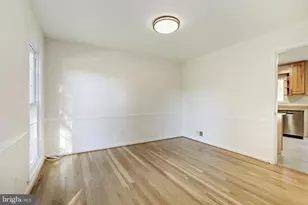 10541 Farnham Dr, Bethesda, MD 20814 - Photo 18