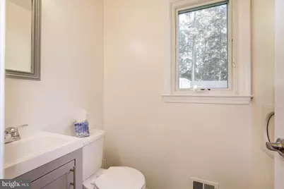 10541 Farnham Drive, Bethesda, MD 20814 - Photo 34