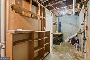 19105 Cherry Bend Dr, Germantown, MD 20874 - Photo 30