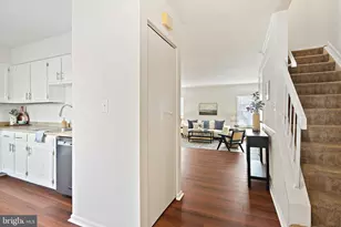 19105 Cherry Bend Dr, Germantown, MD 20874 - Photo 12