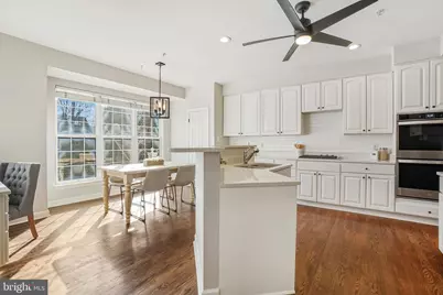 558 Longhorn Crescent, Rockville, MD 20850 - Photo 10