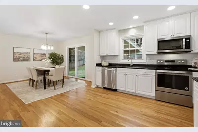 12130 Ambleside Drive, Potomac, MD 20854 - Photo 10