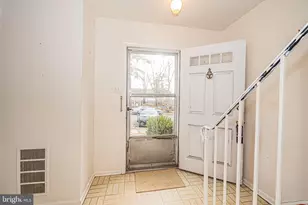 16 Ingleside Ct, Rockville, MD 20850 - Photo 6