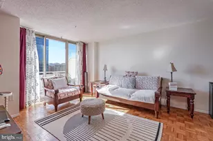 4801 Fairmont Ave, Bethesda, MD 20814 - Photo 4