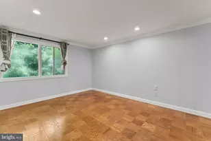 7541 Spring Lake Dr, Bethesda, MD 20817 - Photo 6