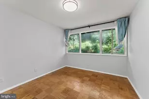 7541 Spring Lake Dr, Bethesda, MD 20817 - Photo 10