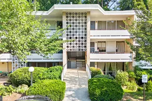 7541 Spring Lake Dr, Bethesda, MD 20817 - Photo 1