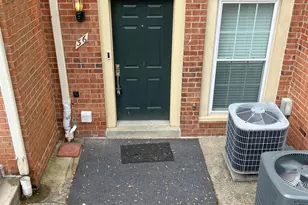 36 Pennydog Ct, Silver Spring, MD 20902 - Photo 2