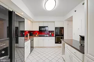 5809 Nicholson Ln, North Bethesda, MD 20852 - Photo 10