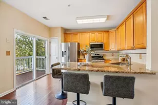 301 Cross Green St, Gaithersburg, MD 20878 - Photo 8