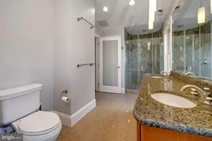 8020 Park Ln, Bethesda, MD 20814 - Photo 16