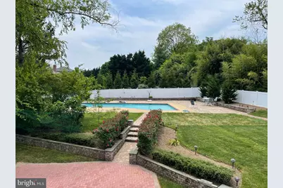 9304 Bells Mill Road, Potomac, MD 20854 - Photo 2