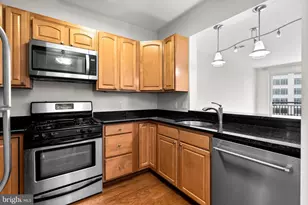 38 Maryland Ave, Rockville, MD 20850 - Photo 4