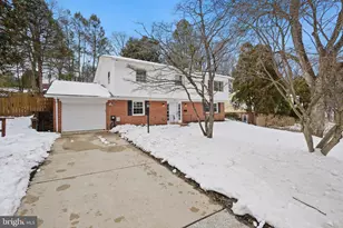 889 Diamond Dr, Gaithersburg, MD 20878 - Photo 2
